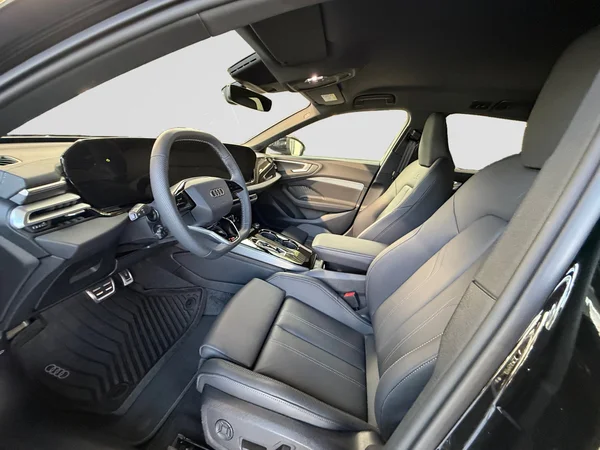 AUDI A5 Avant (2024) — foto 11 van 14