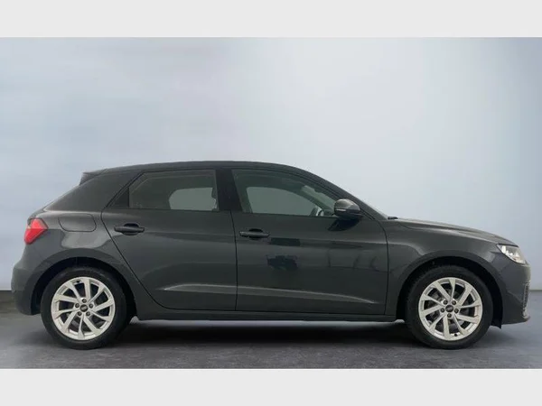 Audi A1 Sportback (2023) — foto 23 van 29