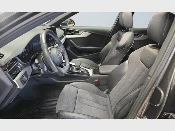 Audi A4 Avant (2023) — foto 2 van 30
