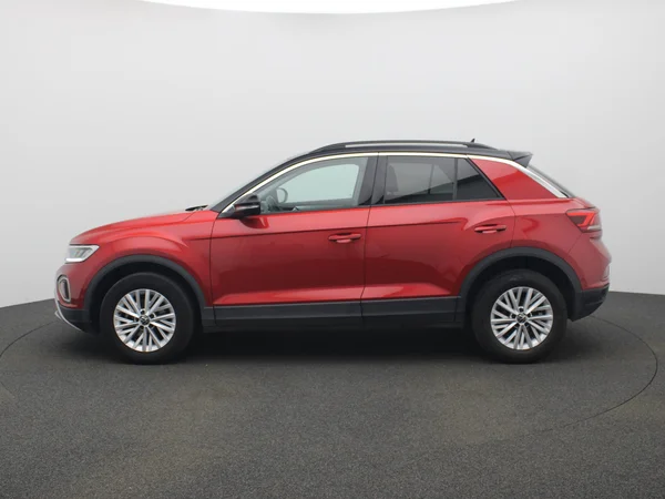 VOLKSWAGEN T-Roc (2023) — foto 13 van 18