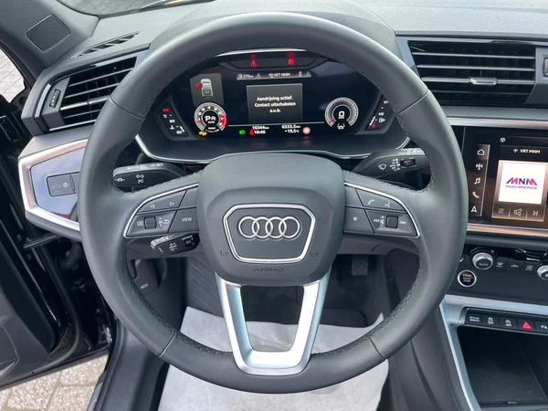 AUDI Q3 Sportback (2025) — foto 6 van 24
