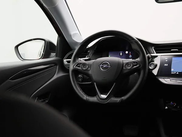 Opel Corsa-e (2022) — foto 3 van 37