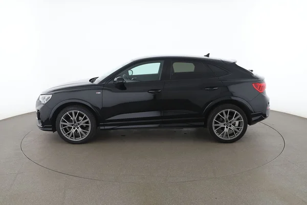 Audi Q3 (2021) — foto 9 van 16