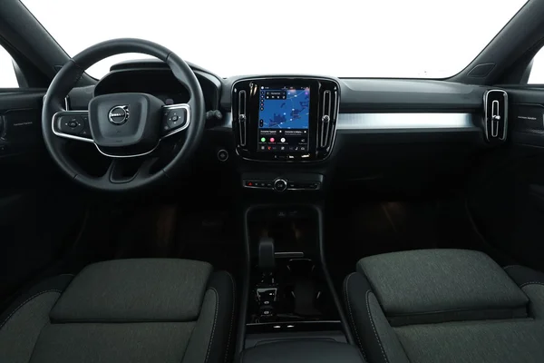 Volvo XC40 (2024) — foto 3 van 16