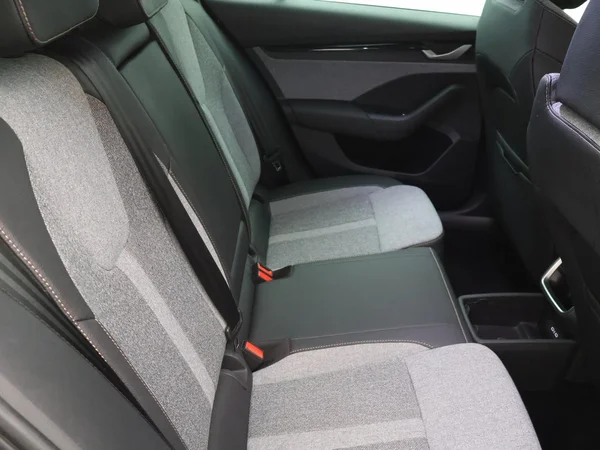 SKODA Octavia Combi (2025) — foto 20 van 25