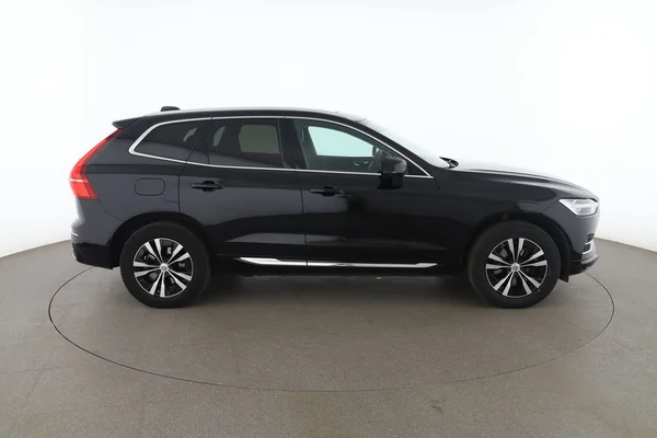 Volvo XC60 (2020) — foto 13 van 16