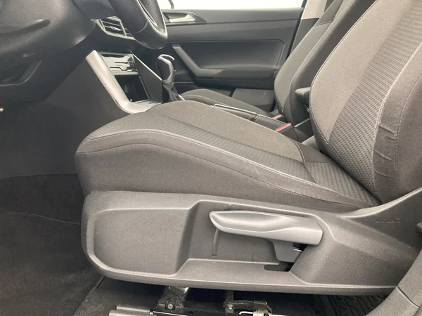 VOLKSWAGEN Taigo (2022) — foto 6 van 36