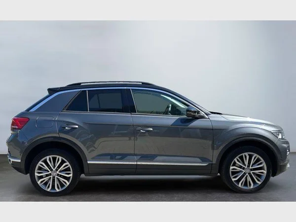 Volkswagen T-Roc (2018) — foto 23 van 32