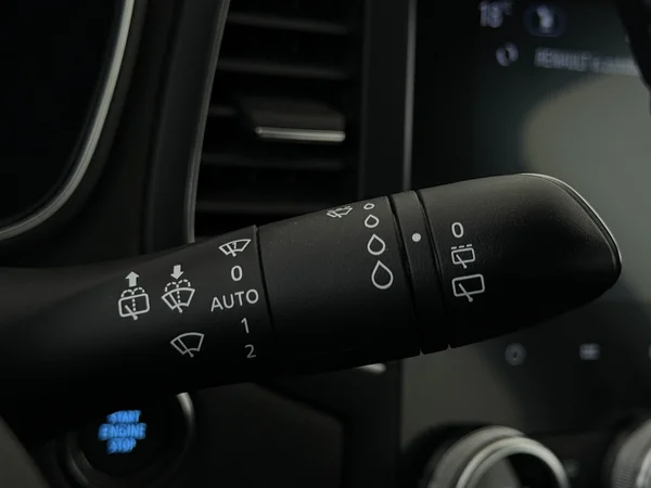 RENAULT Megane (2022) — foto 17 van 30