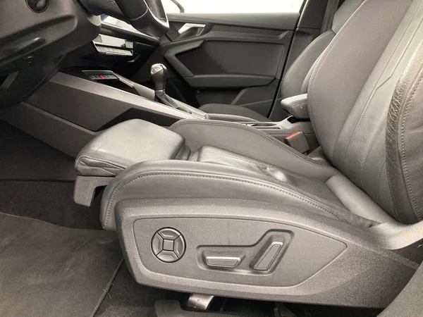 AUDI A3 Sedan (2020) — foto 6 van 36