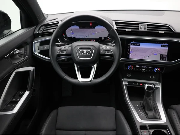 AUDI Q3 (2023) — foto 5 van 21