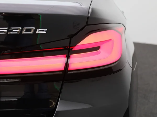 BMW 5 Reeks (2022) — foto 33 van 43