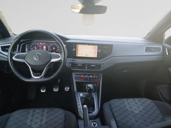 VOLKSWAGEN Taigo (2022) — foto 13 van 18