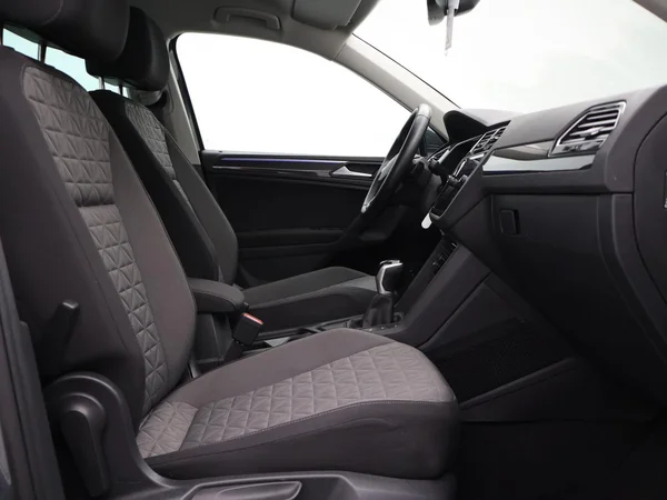 VOLKSWAGEN Tiguan eHybrid (PHEV) (2022) — foto 15 van 27