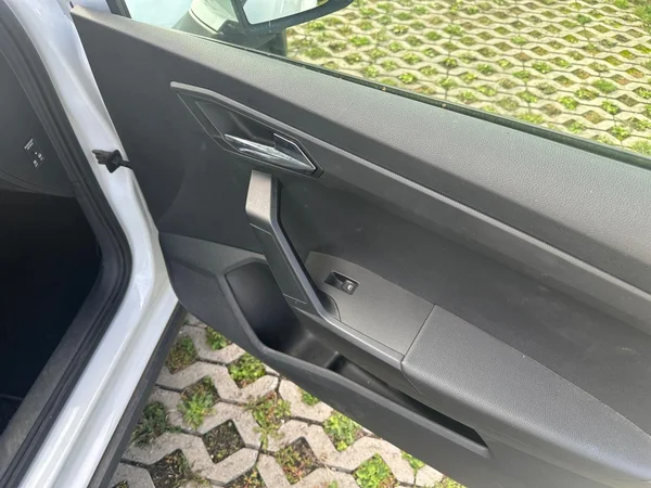 SEAT Arona (2021) — foto 9 van 24