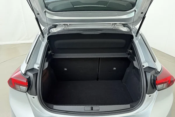 Opel Corsa (2025) — foto 16 van 20