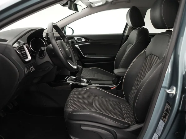 Kia XCeed (2024) — foto 4 van 22