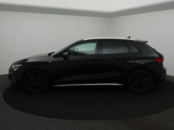 Audi A3 (2021) — foto 4 van 28