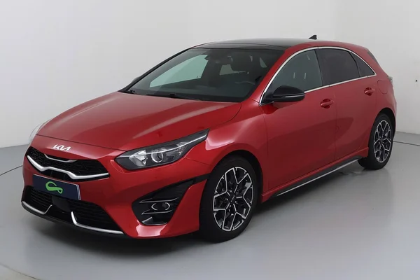 Kia Ceed (2022) — foto 1 van 35