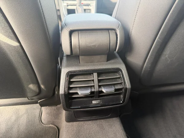 AUDI Q3 Sportback (2023) — foto 18 van 22
