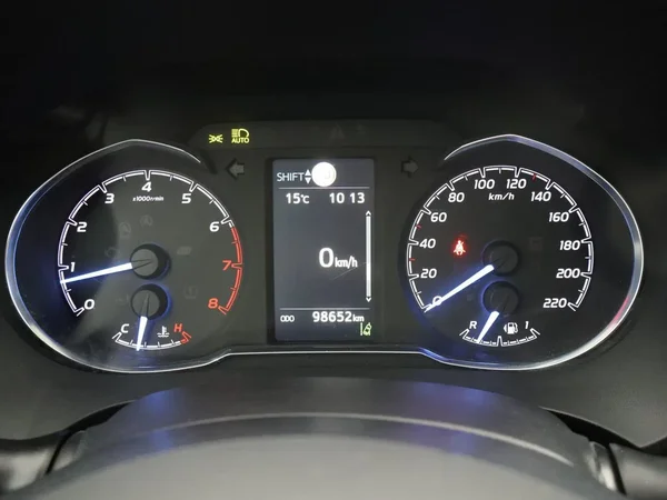 Toyota Yaris (2017) — foto 6 van 26