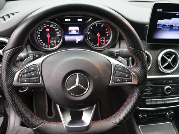 Mercedes-Benz A-Klasse (2018) — foto 4 van 26