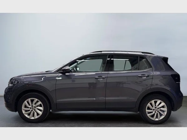 Volkswagen T-Cross (2023) — foto 22 van 27