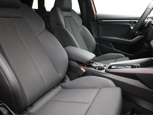 AUDI S3 Sportback (2025) — foto 19 van 24