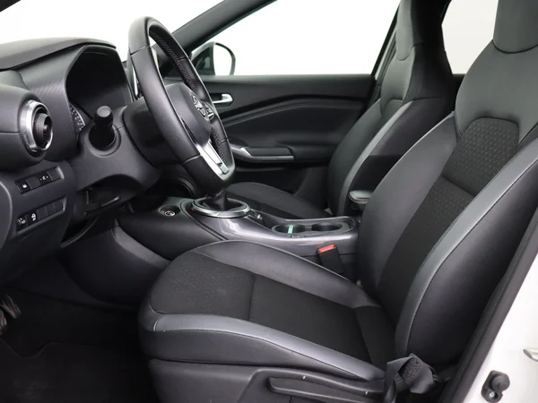 NISSAN Juke (2024) — foto 2 van 27