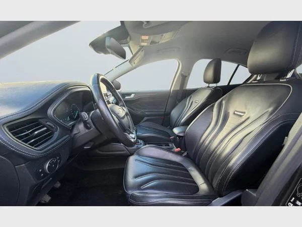 Ford Focus Vignale (2019) — foto 5 van 23