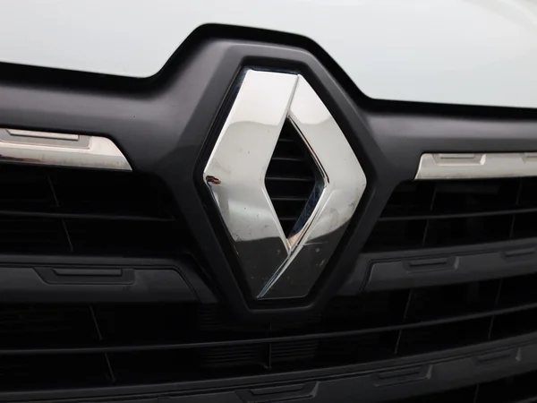 Renault Trafic (2022) — foto 33 van 39