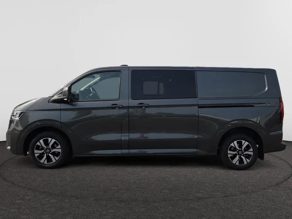 VOLKSWAGEN Transporter T7 32 Combi Lwb Dsl (2025) — foto 12 van 19