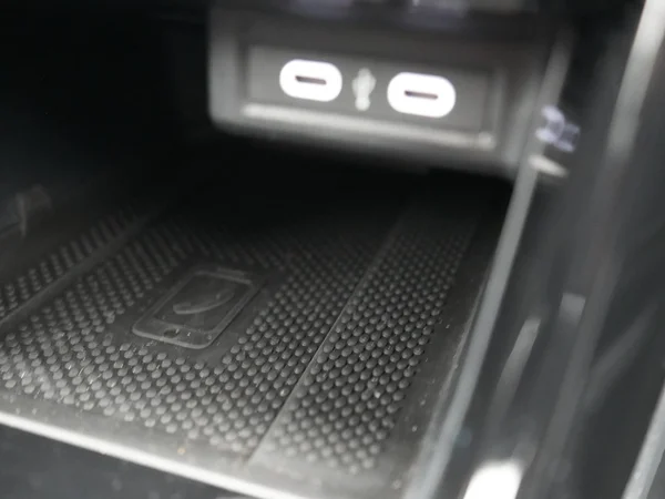 VOLKSWAGEN T-Cross (2025) — foto 24 van 30