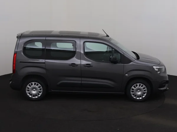 OPEL Combo (2021) — foto 23 van 27