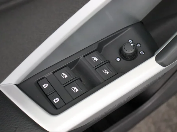 AUDI Q3 (2022) — foto 18 van 29