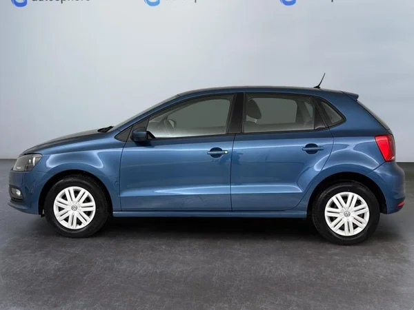 VOLKSWAGEN Polo (2017) — foto 24 van 28