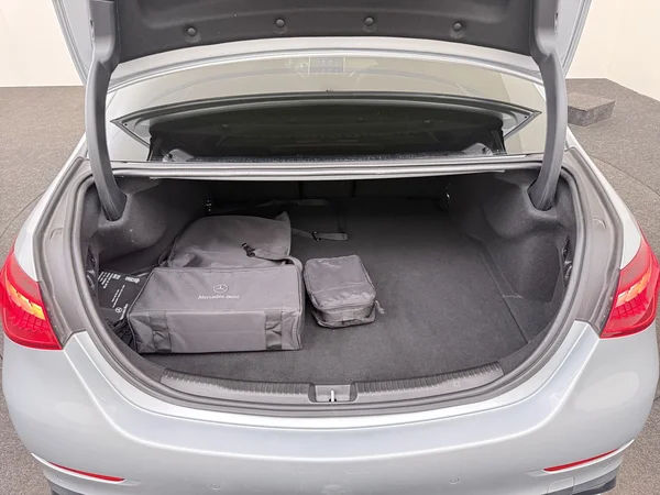 MERCEDES C 300 (2023) — foto 14 van 25