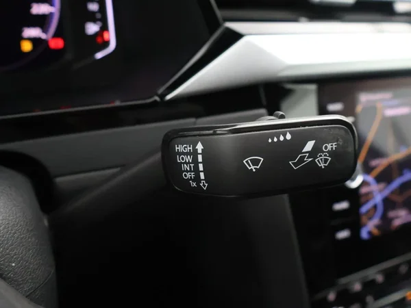 Volkswagen Arteon (2022) — foto 18 van 30