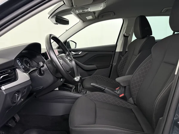 SKODA Scala (2021) — foto 2 van 25