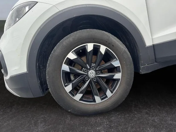 VOLKSWAGEN T-Cross (2019) — foto 25 van 26