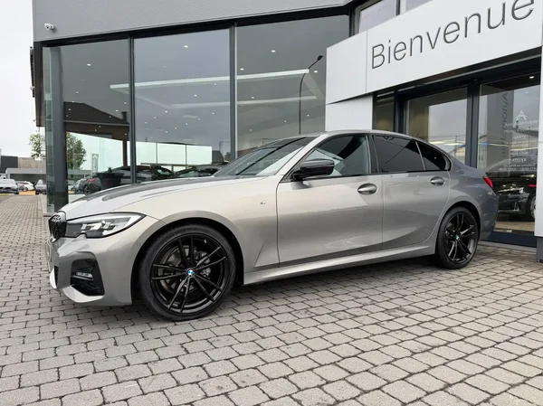 Bmw 318 (2022) — foto 16 van 27