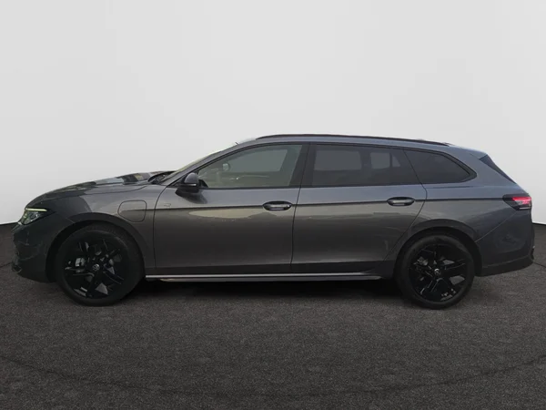 VOLKSWAGEN Passat Variant eHybrid (PHEV) (2025) — foto 12 van 24