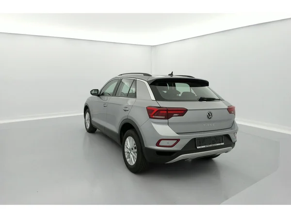VOLKSWAGEN T-Roc (2022) — foto 33 van 35