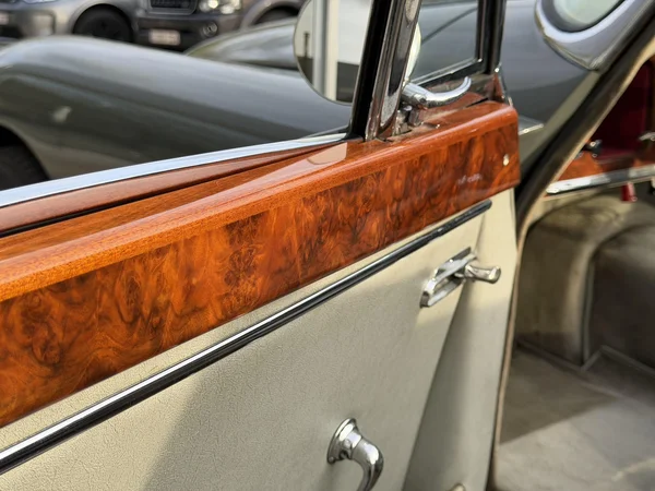 Jaguar XK (1960) — foto 2 van 21