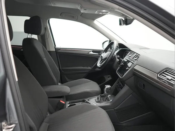 VOLKSWAGEN Tiguan Allspace (2022) — foto 2 van 43