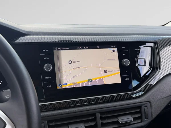 VOLKSWAGEN Polo (2023) — foto 6 van 20