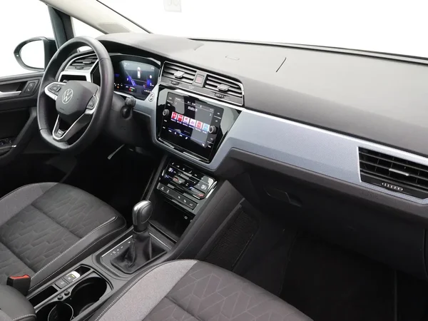 Volkswagen Touran (2025) — foto 23 van 31