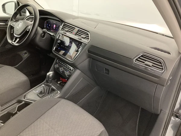 VOLKSWAGEN Tiguan Allspace (2021) — foto 9 van 36