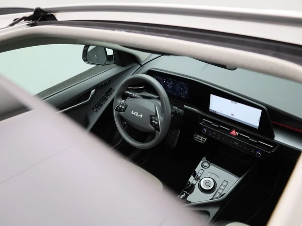 Kia Niro (2024) — foto 37 van 49