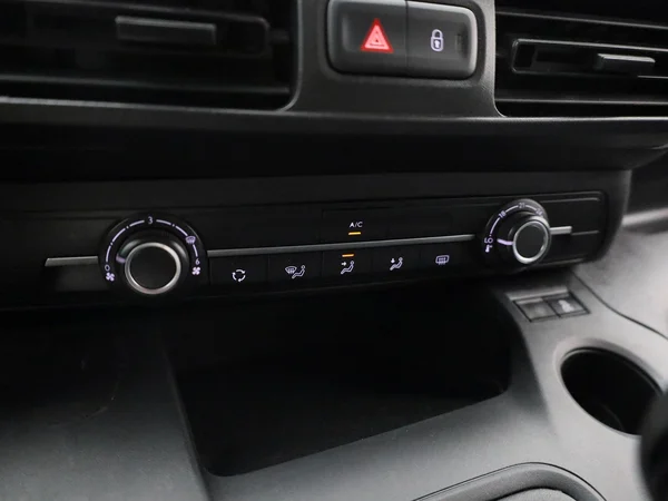 Opel Combo Life (2022) — foto 16 van 32